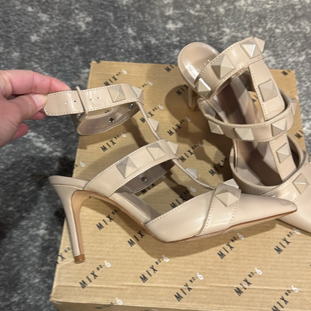 Mix No 6 Tan Size 6 1/2 Shoes - Picture 2 of 2
